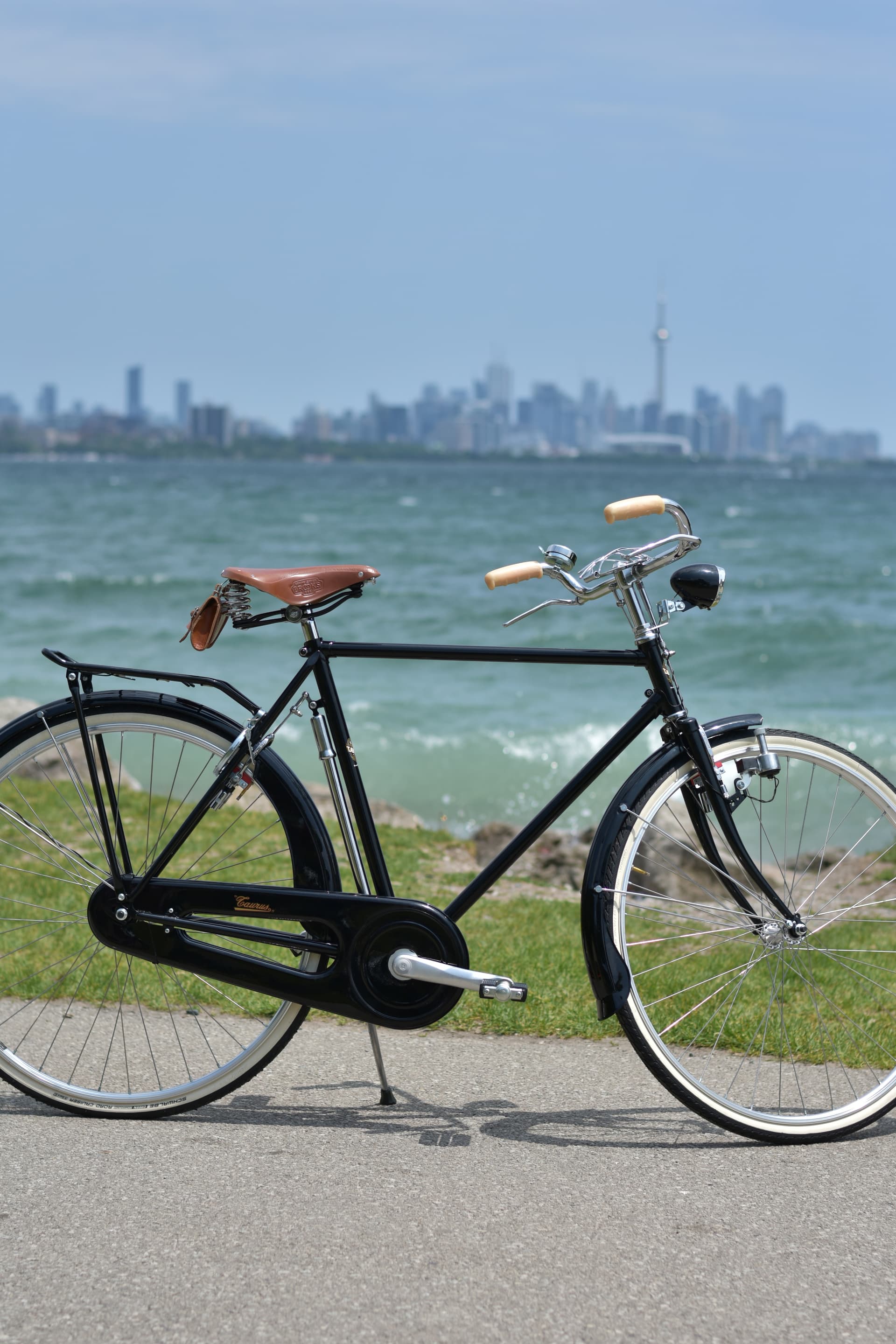 Corinto Arrow In Diplomatic Blue